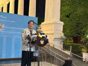 Prabowo Gelar Pertemuan di Istana: Jokowi Hadir, Geopolitik Dunia Jadi Fokus